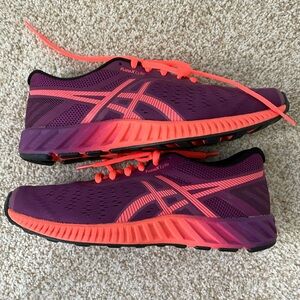 ASICS FuzeX Lyte NEW size 6